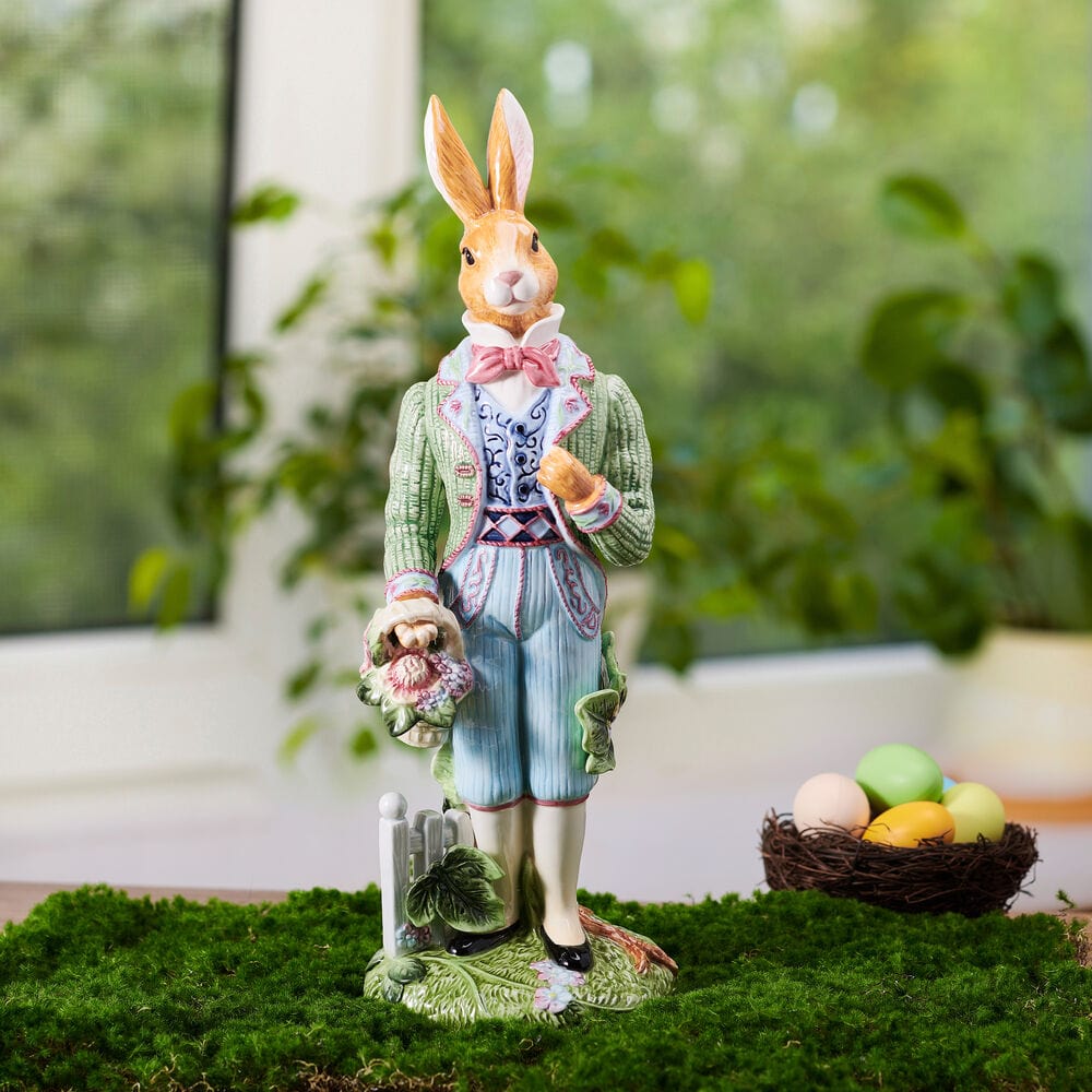 Jardin Rabbit Male Figurine, 16 IN