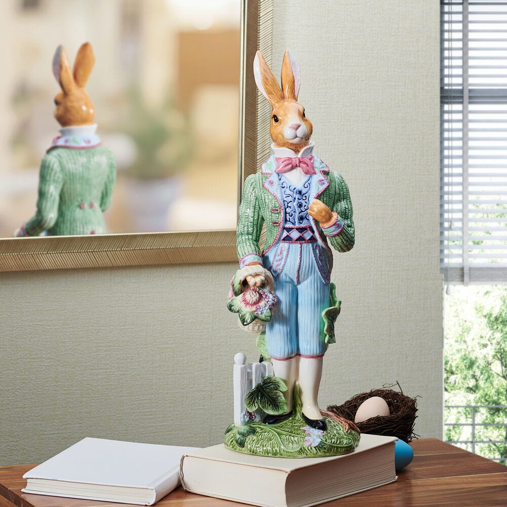 Jardin Rabbit Male Figurine, 16 IN