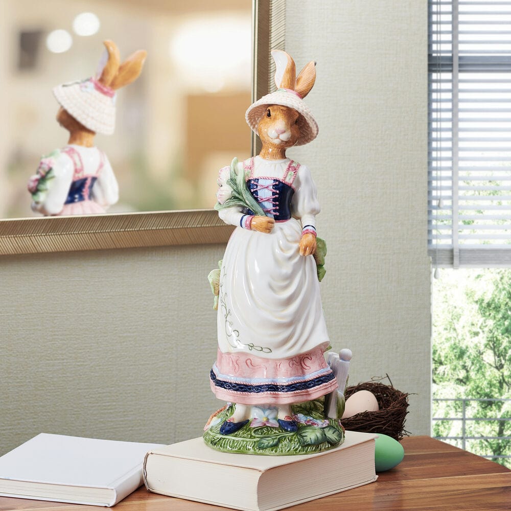 Jardin Rabbit Female Figurine, 17.25 IN