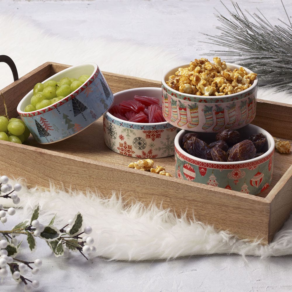 http://www.fitzandfloyd.com/cdn/shop/products/cottage-christmas-set-of-4-assorted-snack-bowls_5279594_2.jpg?v=1689177088