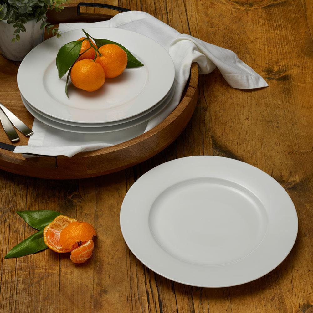 Everyday White Classic Rim Set of 4 Dinner Plates