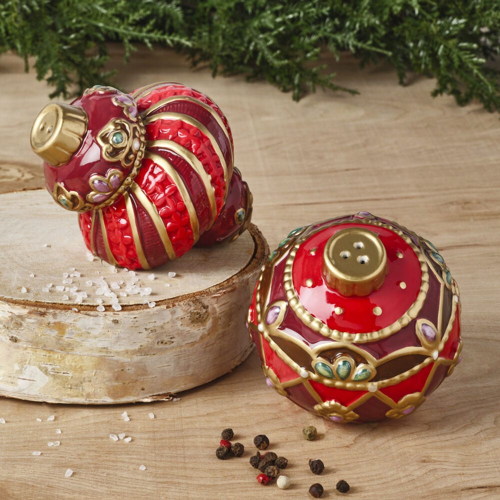 Renaissance Holiday Salt and Pepper Set