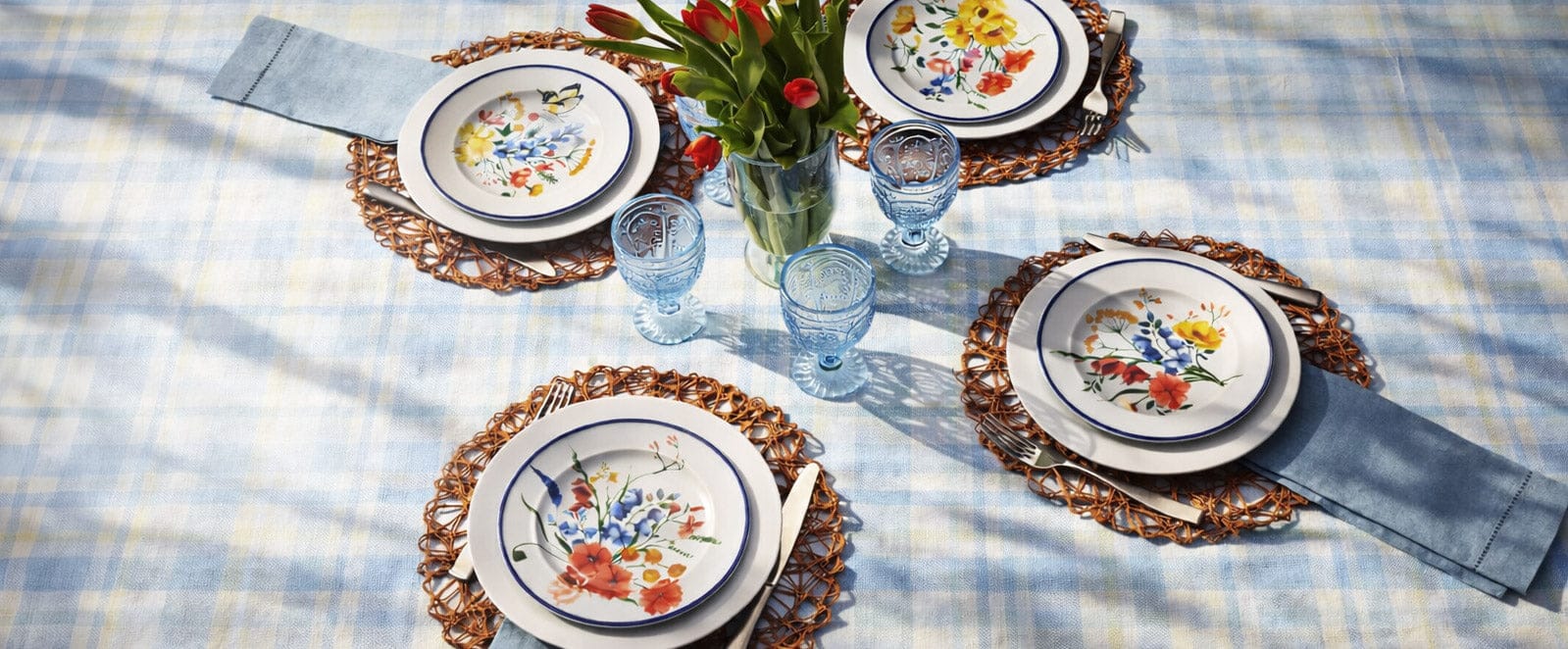 Everyday White® Set of 4 Bouquet Rim Salad Plates